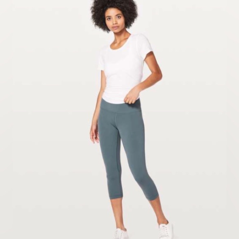 Lululemon Align 21" Crop Oil Blue Size 12